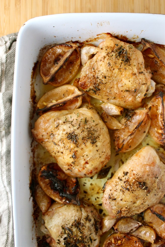 This Lemon Garlic Baked Chicken is the perfect flavorful, delicious, and easy meal to prepare for company! | The Millennial Cook #chicken #dinner