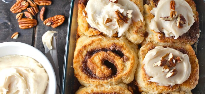 These decadent and fluffy Cinnamon Rolls are a classic breakfast treat! | The Millennial Cook #breakfast #brunch #cinnamonrolls