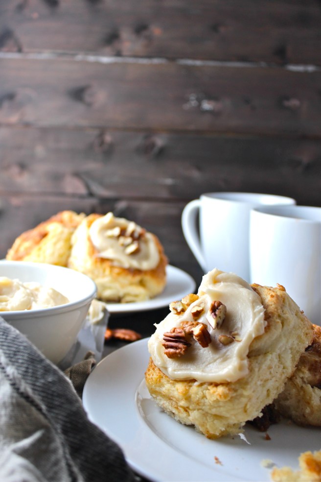 These decadent and fluffy Cinnamon Rolls are a classic breakfast treat! | The Millennial Cook #breakfast #brunch #cinnamonrolls
