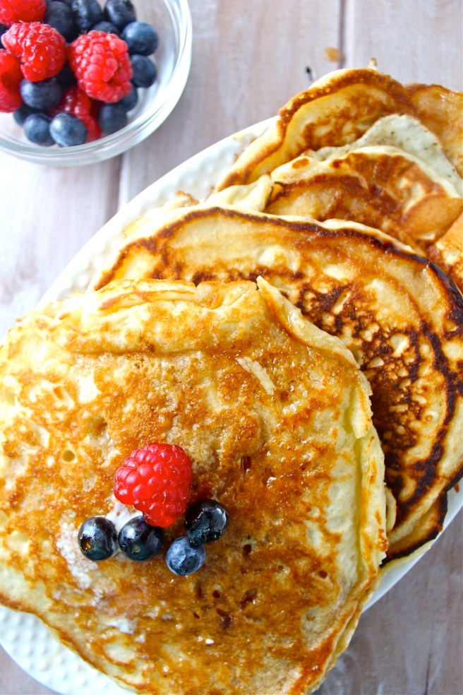 These Perfect Buttermilk Pancakes are so light and fluffy - seriously a go-to in my house! | The Millennial Cook #breakfast #brunch #pancakes #buttermilkpancakes