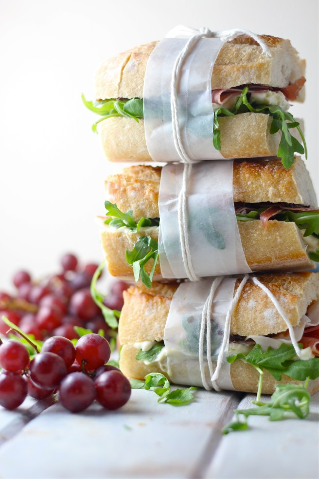 These Prosciutto Picnic Sandwiches are an easy and delicious European-style lunch! | The Millennial Cook #sandwich #prosciutto #brie #fig #arugula