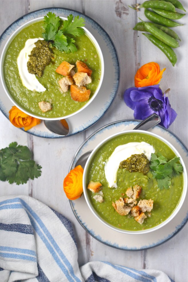 This quick and tasty Caramelized Leek Pea Soup is a spring delight! | The Millennial Cook #springrecipe #soup #pea #leek