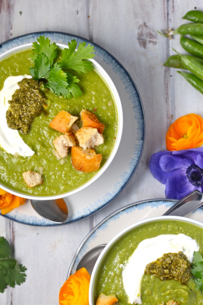 This quick and tasty Caramelized Leek Pea Soup is a spring delight! | The Millennial Cook #springrecipe #soup #pea #leek