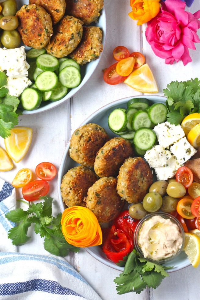 These Easy Vegan Falafel are loaded with hearty chickpeas, nutty sesame seeds, and plenty of flavorful spices! | The Millennial Cook #vegetarian #vegan #falafel #chickpeas