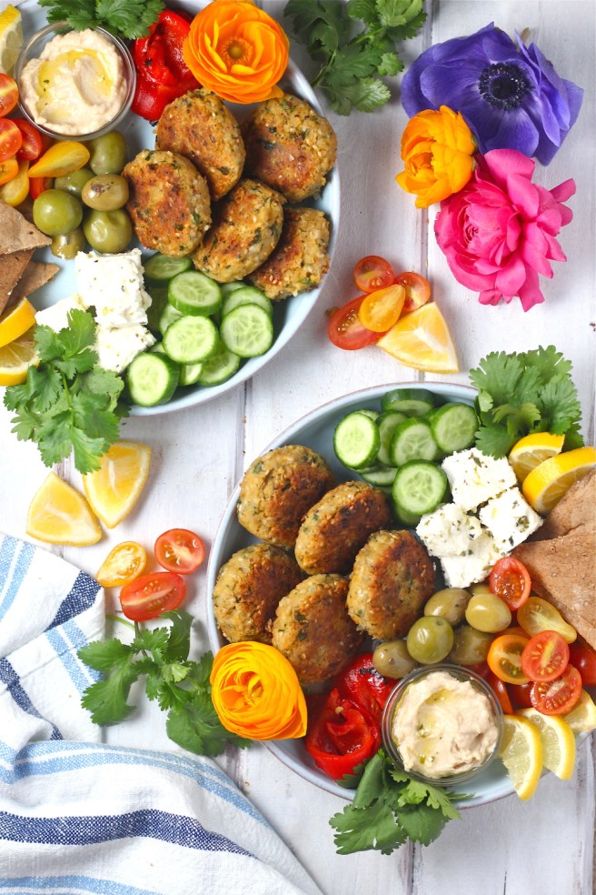 These Easy Vegan Falafel are loaded with hearty chickpeas, nutty sesame seeds, and plenty of flavorful spices! | The Millennial Cook #vegetarian #vegan #falafel #chickpeas