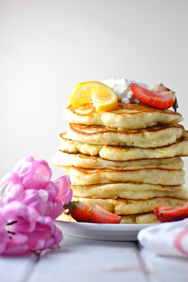 These Lemon Ricotta Pancakes are so light and airy - the perfect tart and creamy breakfast treat! | The Millennial Cook #breakfast #brunch #pancakes #lemon #ricotta