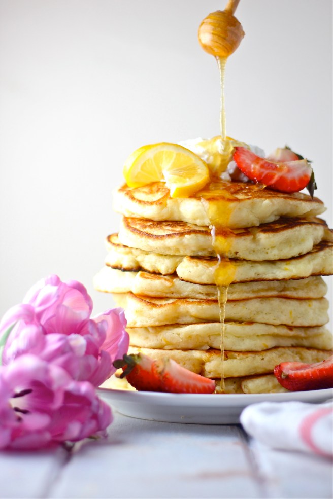 These Lemon Ricotta Pancakes are so light and airy - the perfect tart and creamy breakfast treat! | The Millennial Cook #breakfast #brunch #pancakes #lemon #ricotta