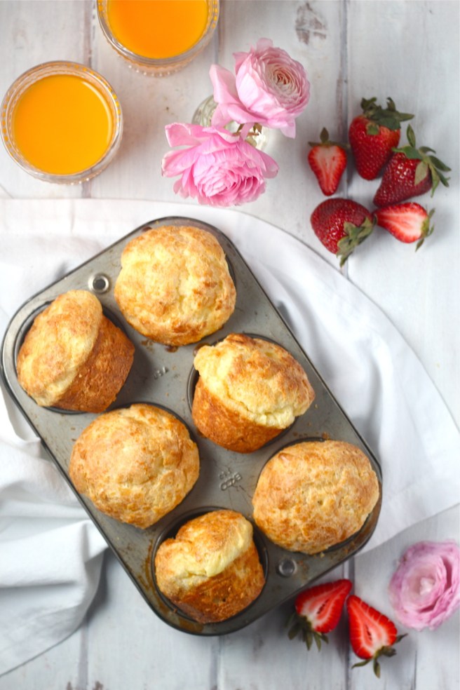 These classic Popovers are so incredibly light and airy! | The Millennial Cook #breakfast #brunch #popovers #muffins