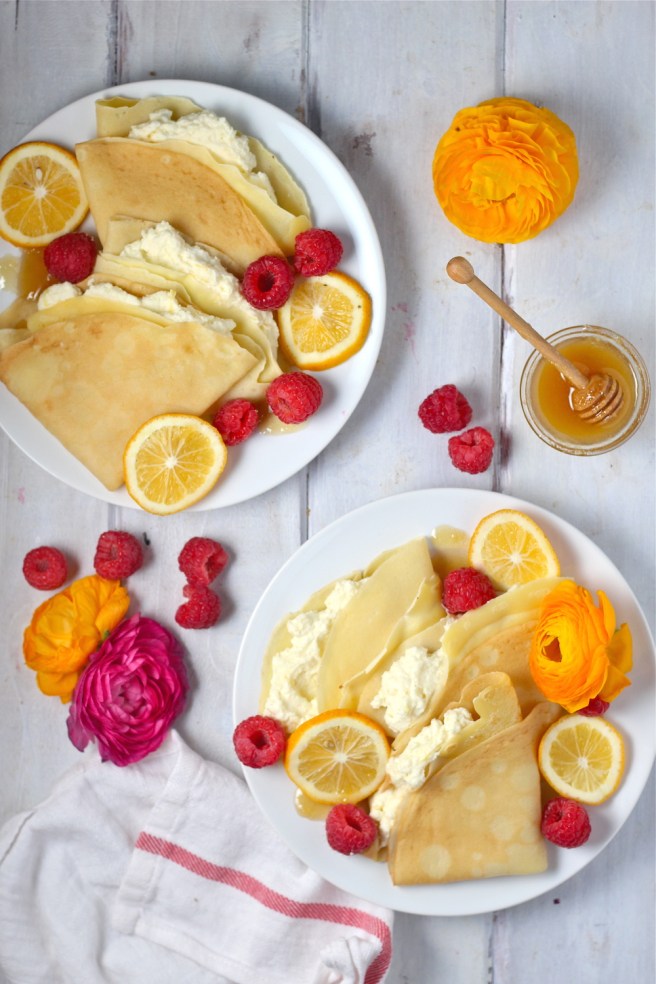 These Lemon Mascarpone Stuffed Crepes are a sweet, tart, and decadent dish that’s perfect for brunch! | The Millennial Cook #breakfast #brunch #crepes #lemon #mascarpone